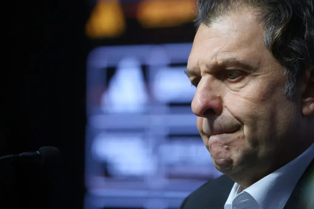 Aníbal Mosa volvió a recibir un golpe en su mandato de presidente de Blanco y Negro en Colo Colo. | Foto: Photosport.