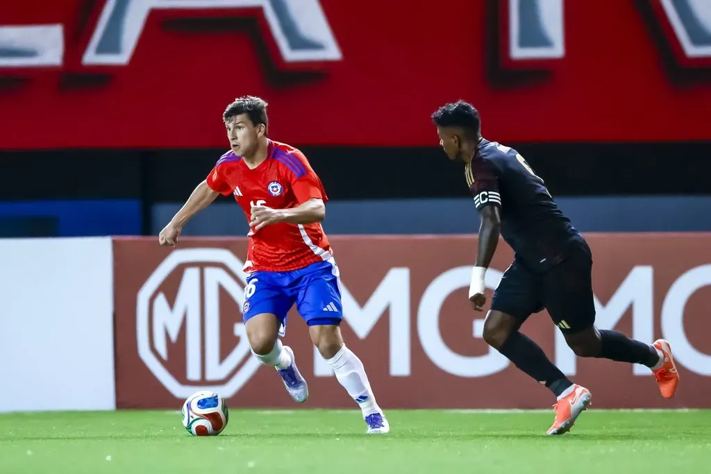 La Roja sufrió otra vez al no tener quién termina las jugadas. Foto: Pepe Alvujar/Photosport