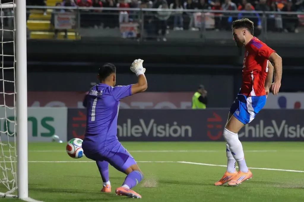 El gol de Ben en Chile /Photosport