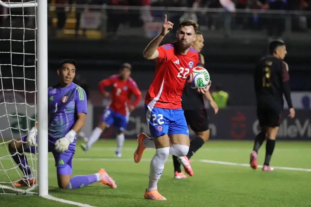 Ben Brereton anotó el 1-1 parcial ante la selección peruana. (Felipe Zanca/Photosport).