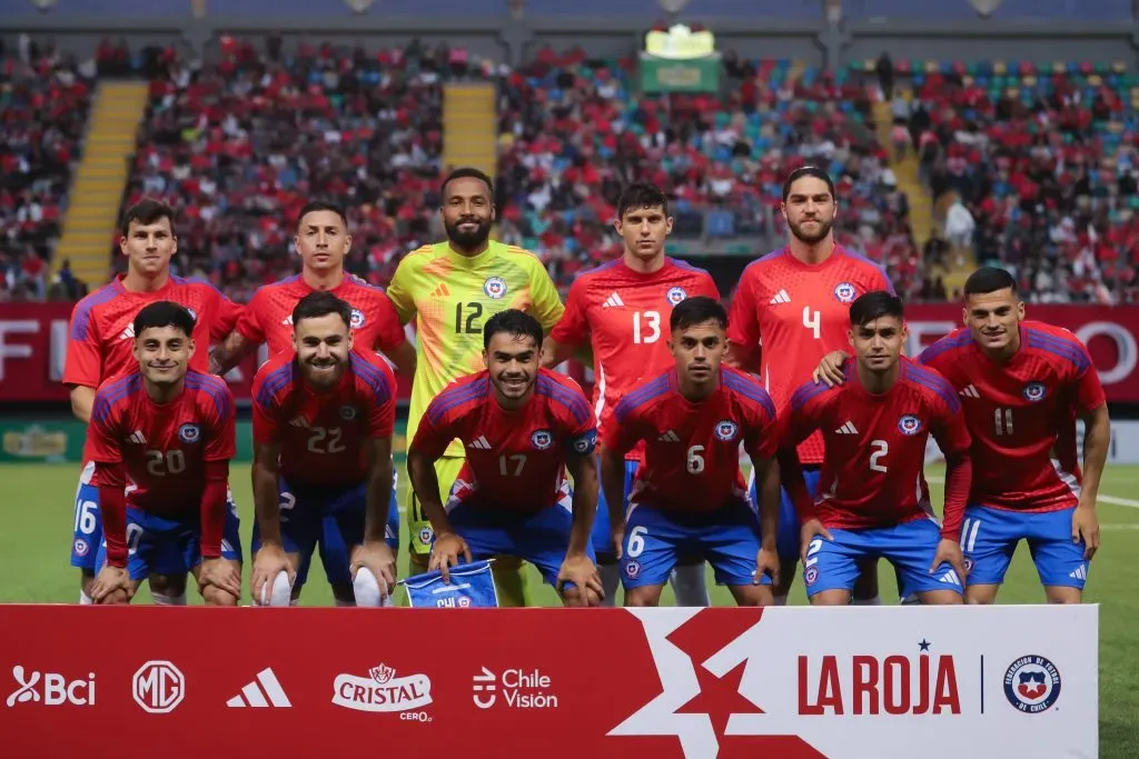 Gonzalo Tapia, Rodrigo Echeverría, Lawrence Vigouroux, Benjamín Kuscevic y Francisco Sierralta; Javier Altamirano, Ben Brereton, Gabriel Suazo, Vicentge Pizarro, Fabián Hormazábal y Lucas Cepeda. (Felipe Zanca/Photosport).