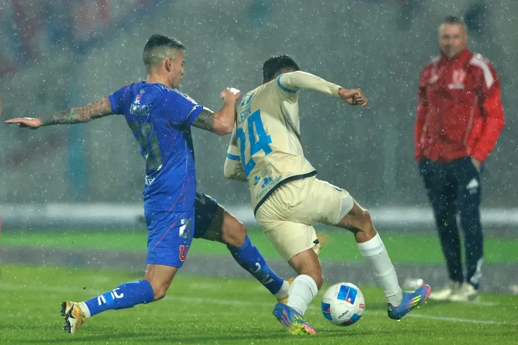 La U invirtió la localía con Huachipato en la presente temporada. Foto: Felipe Zanca/Photosport
