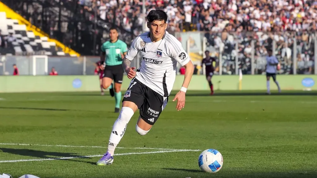 Francisco Marchant sufrió una grave lesión y se pierde casi todo lo que queda de temporada con Colo Colo. Foto: Photosport.