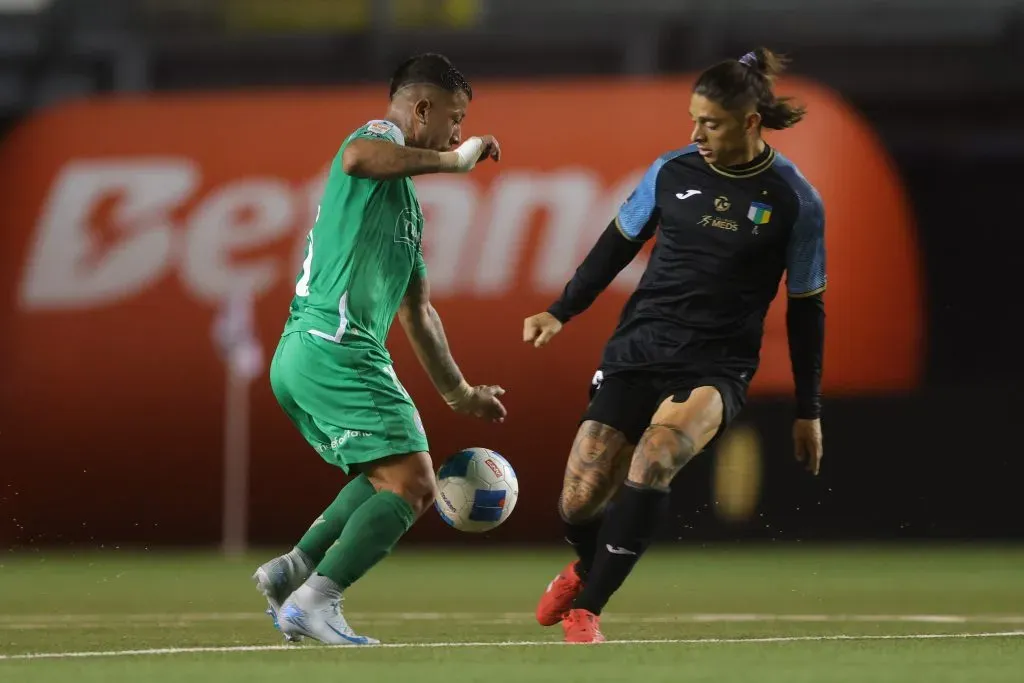 Joaquin Montecinos se fue anticipadamente del Capo /Photosport