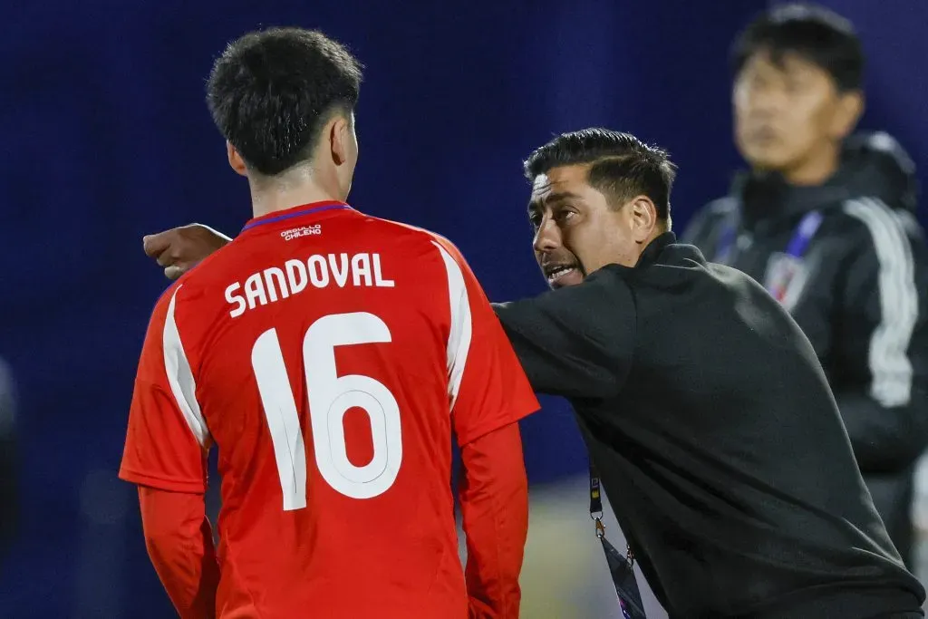 Nicolás Córdova fue incapaz de hacer jugar bien a pesar de sus dos años de trabajo en la selección chilena Sub 20. | Foto: Photosport.