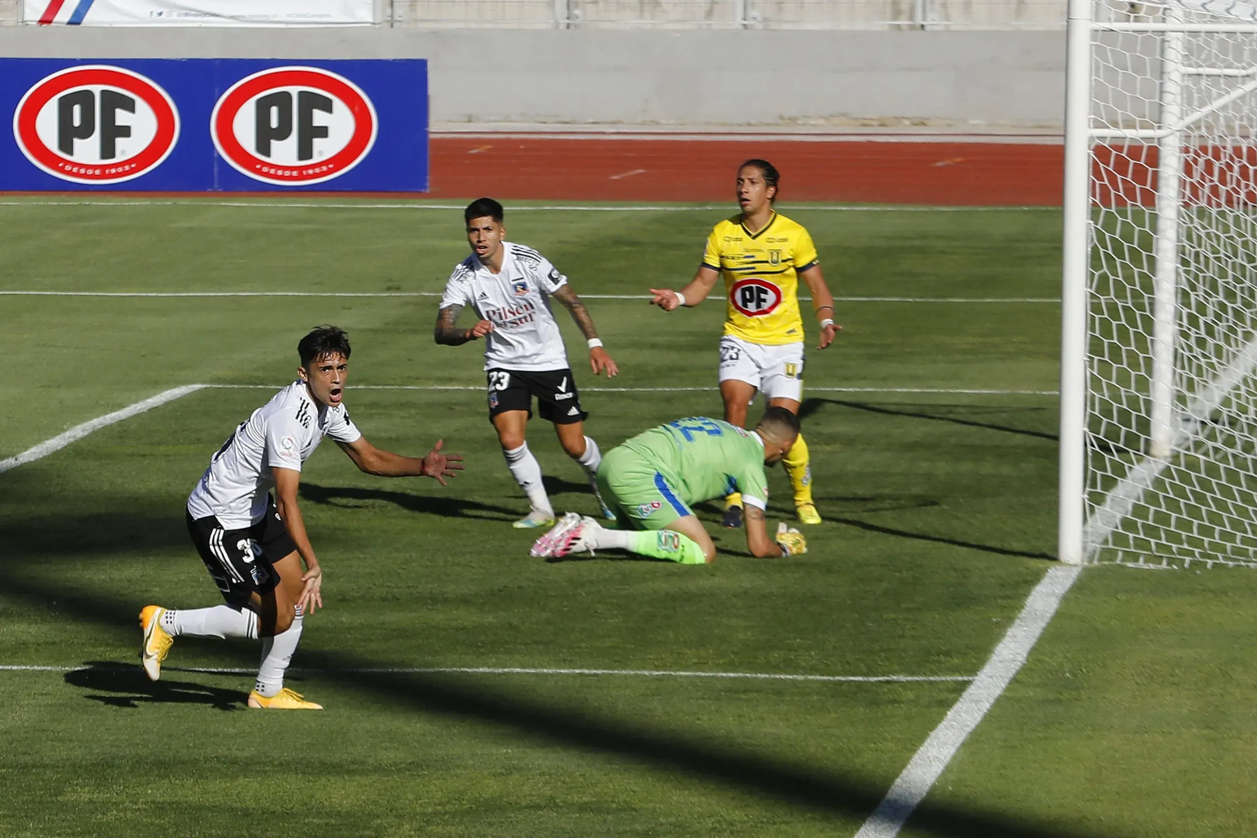 El gol de la salvación en Colo Colo /Photosport