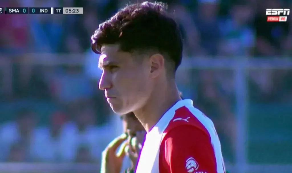 Pablo Galdames tuvo una mala jornada en Argentina. (Captura ESPN).