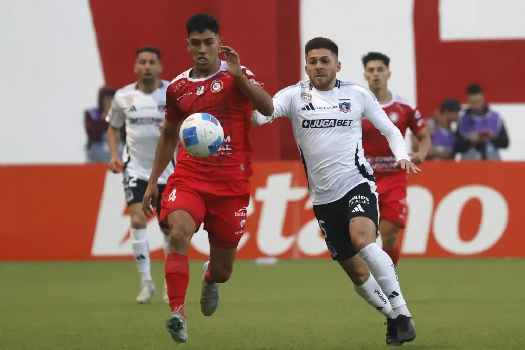 Diego Ulloa debe volver a Colo Colo en diciembre tras terminar su préstamo en Unión La Calera. | Foto: Photosport.