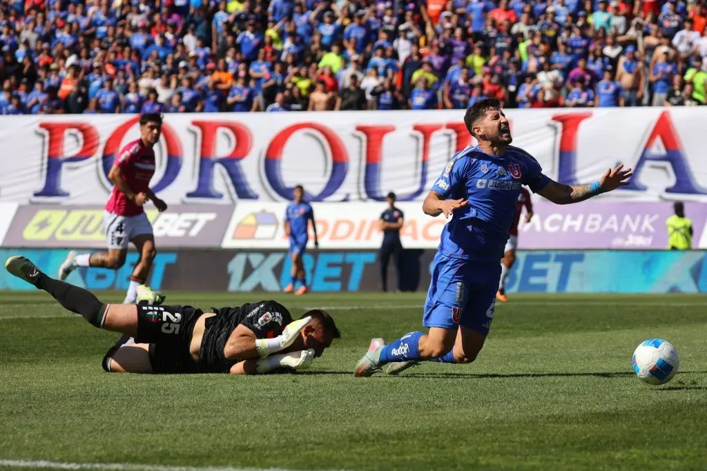 Nicolás Fernández fue titular ante Palestino. Foto: Dragomir Yankovic/Photosport