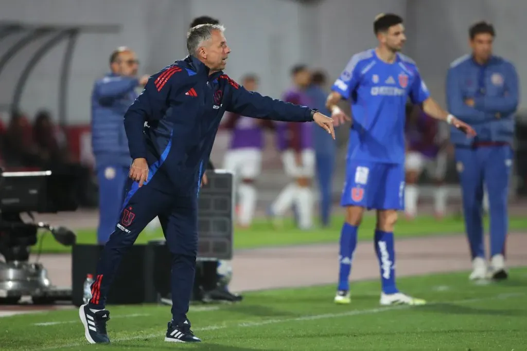 Gustavo Álvarez en el empate de la U con Lanús. Foto: Jonnathan Oyarzun/Photosport