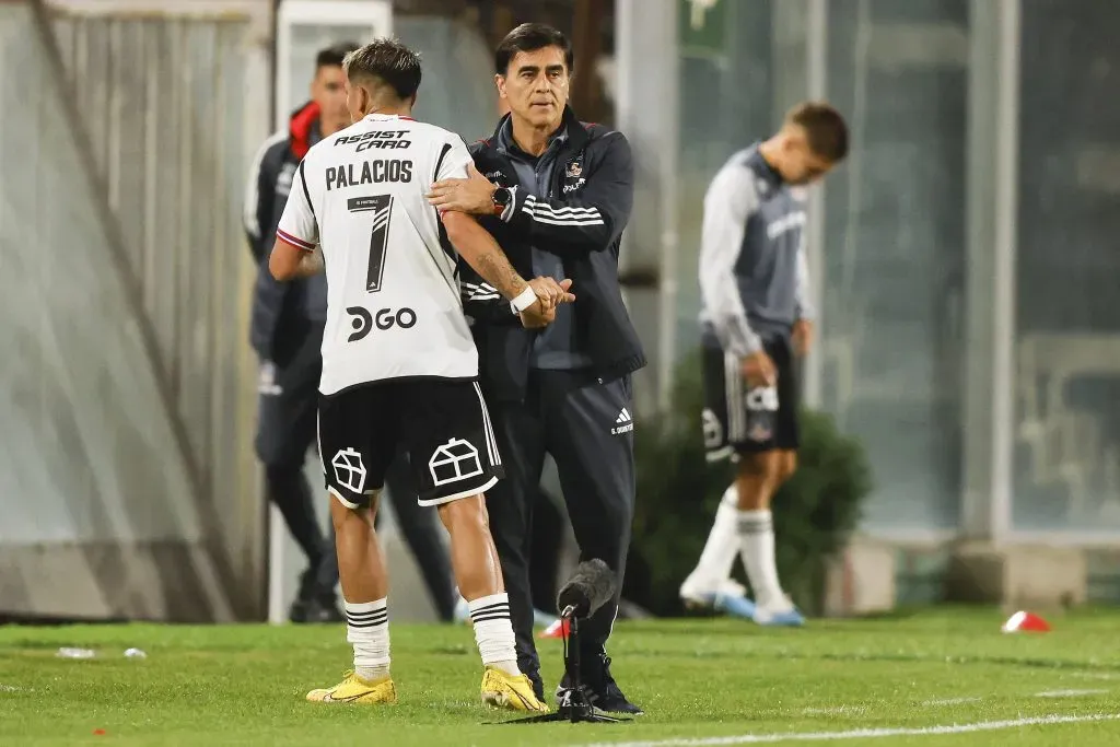 Carlos Palacios y Gustavo Quinteros, dos que fueron claves en la transformación del Chiqui Bouzat. (Felipe Zanca/Photosport).