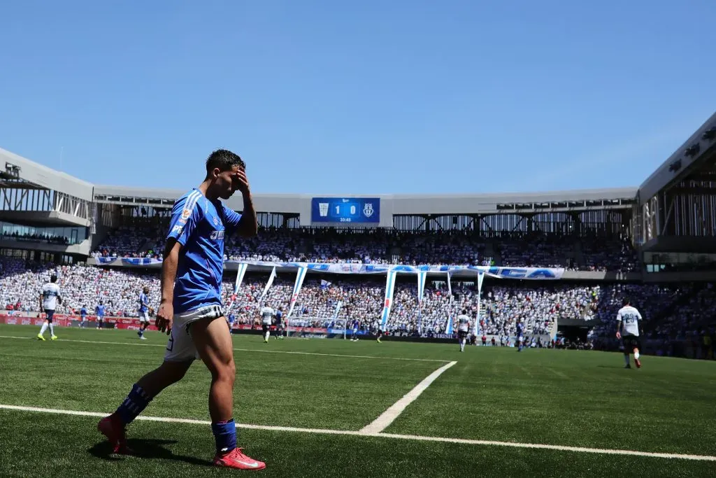 Lucas Assadi arriesga una dura sanción tras su escupitajo en el Claro Arena. | Foto: Photosport.