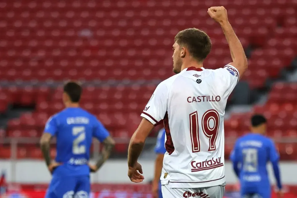 Rodrigo Castillo es el goleador de Lanús. Foto: Jonnathan Oyarzun/Photosport