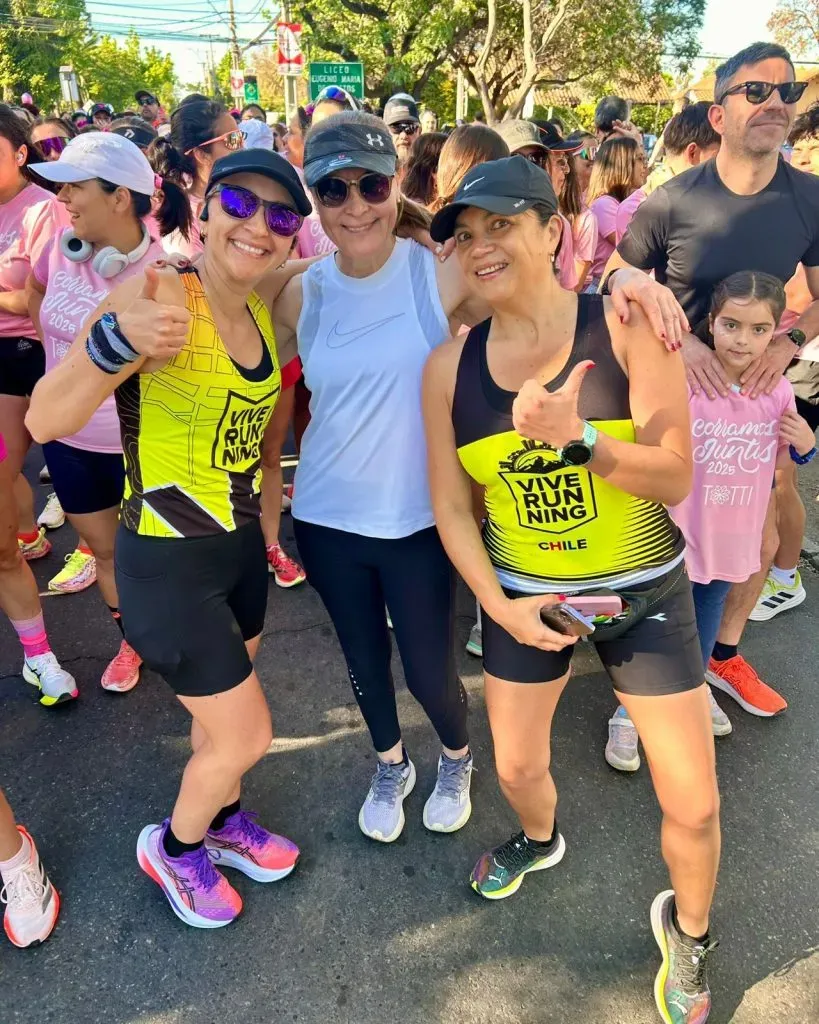 La corrida familiar se llevó a cabo con mucho público en La Reina