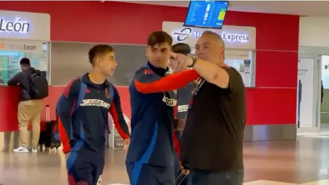 Lucas Assadi llegó con el plantel de la U a Buenos Aires. Foto: Cristián Fajardo, enviado especial de Redgol