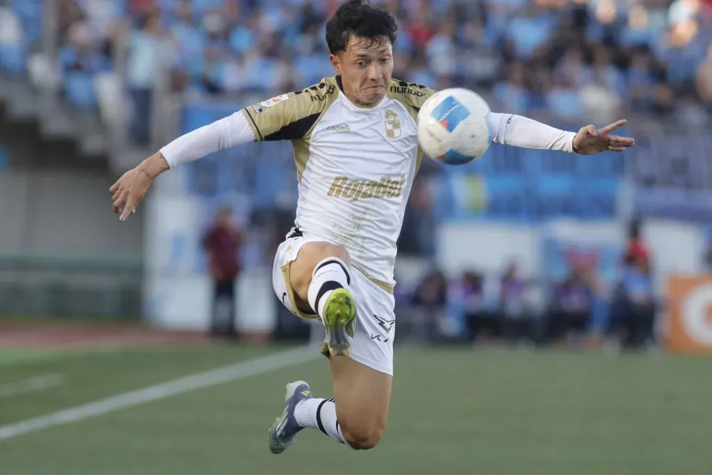 Cristián Zavala en acción durante el triunfo de Coquimbo Unido por 1-0 ante O’Higgins en Rancagua. (Jorge Loyola/Photosport).