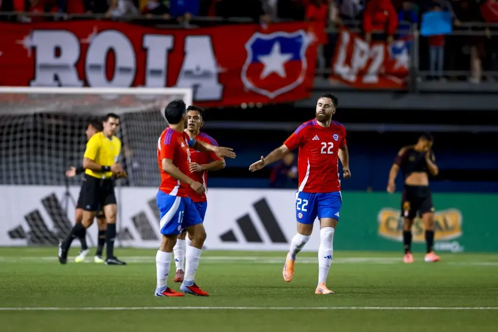 Ben Brereton asoma como el 9 de Chile. Foto: Pepe Alvujar/Photosport