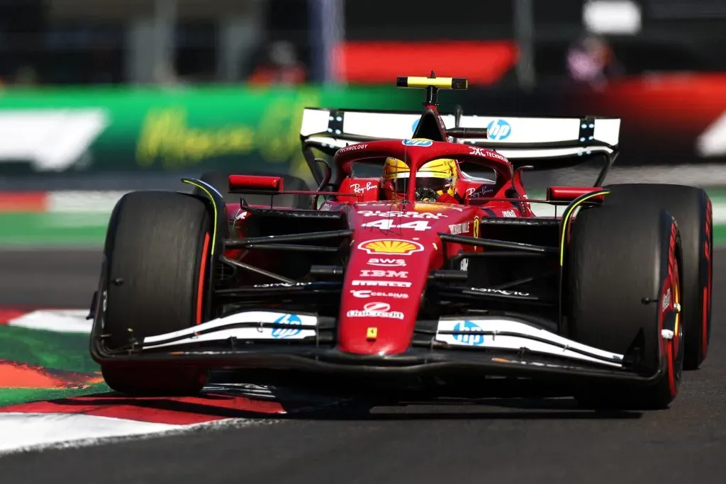 Lewis Hamiloton no le encuentra la vuelta al Ferrari. Imagen: Getty