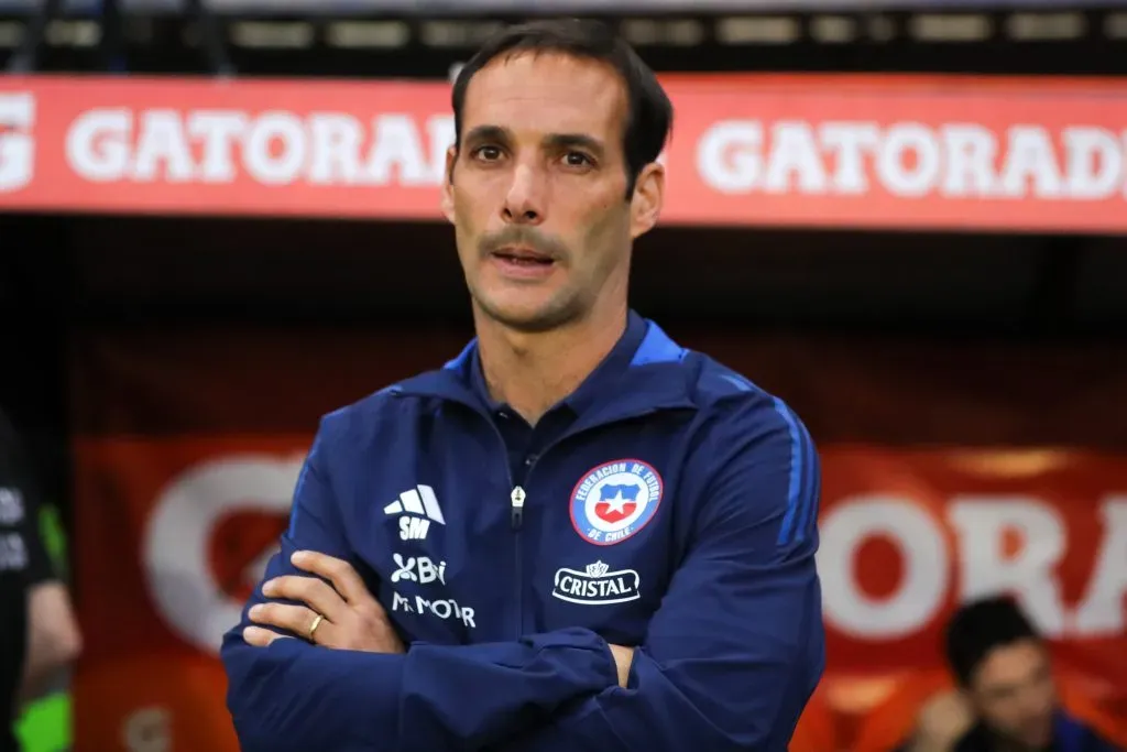 Sebastián Miranda fue el DT de la selección chilena adulta en el amistoso ante Perú. (Felipe Zanca/Photosport).