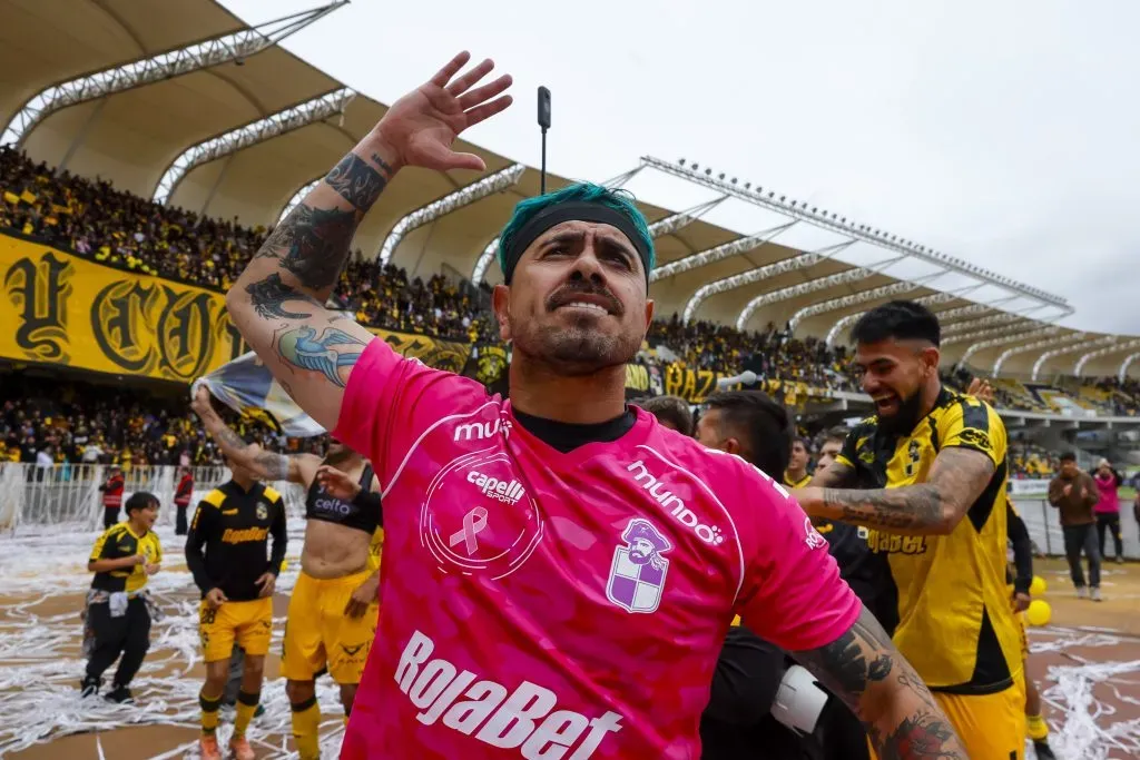 Diego Sánchez ha celebrado a más no poder el título obtenido con Coquimbo Unido. Foto: Photosport.