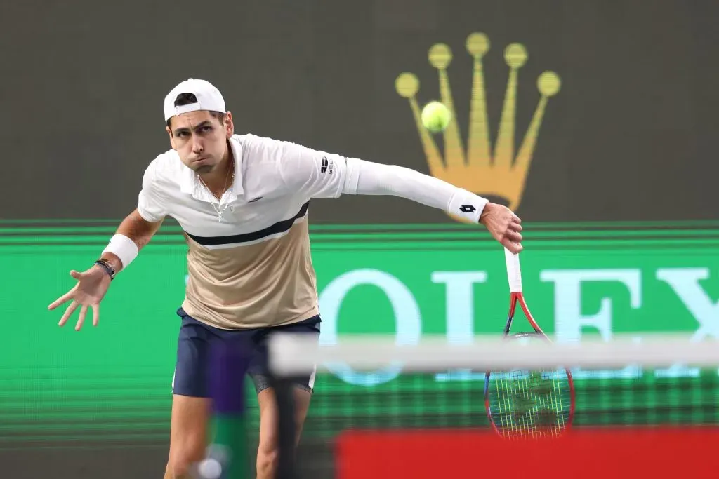 Alejandro Tabilo fue elogiado por Novak Djokovic. (Photo by Hu Chengwei/Getty Images)