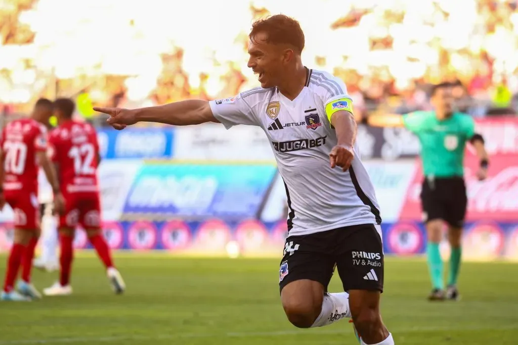 Vicente Pizarro es uno de los canteranos que supo ganarse un lugar en Colo Colo en estos últimos años. | Foto: Photosport.