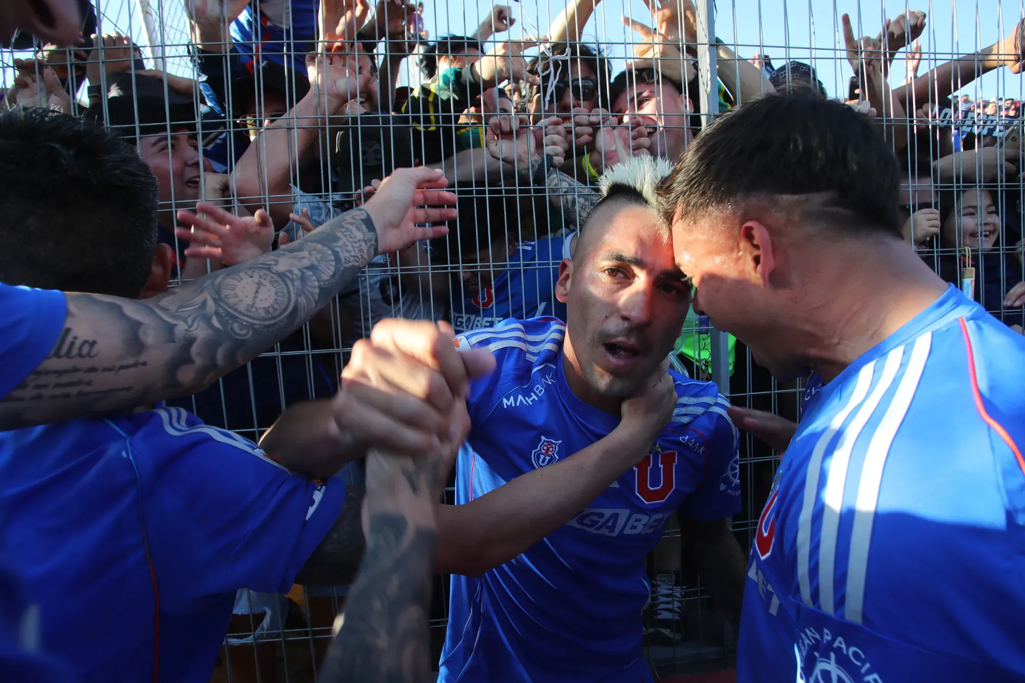 Leandro Fernández y su gol contra Everton: reconoce que no pudo hacer nada con la explosión de Assadi.