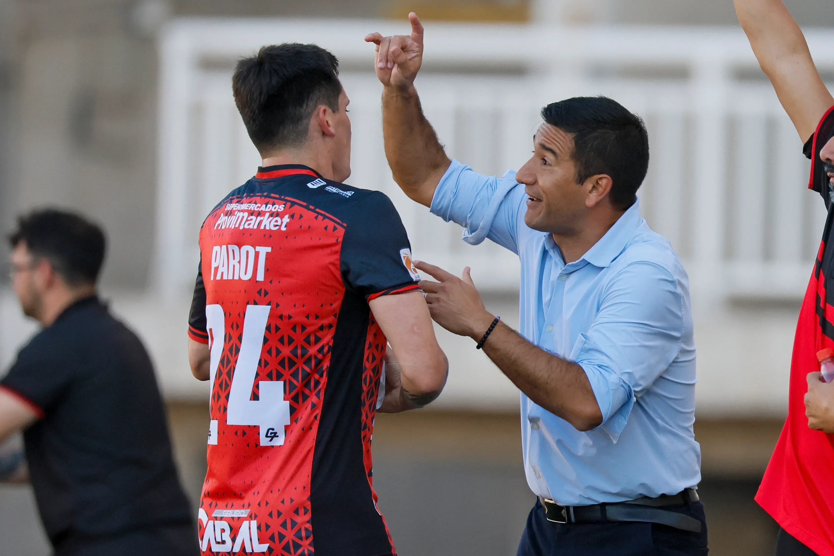 Víctor Rivero quiere hacer historia en Limache /Photosport