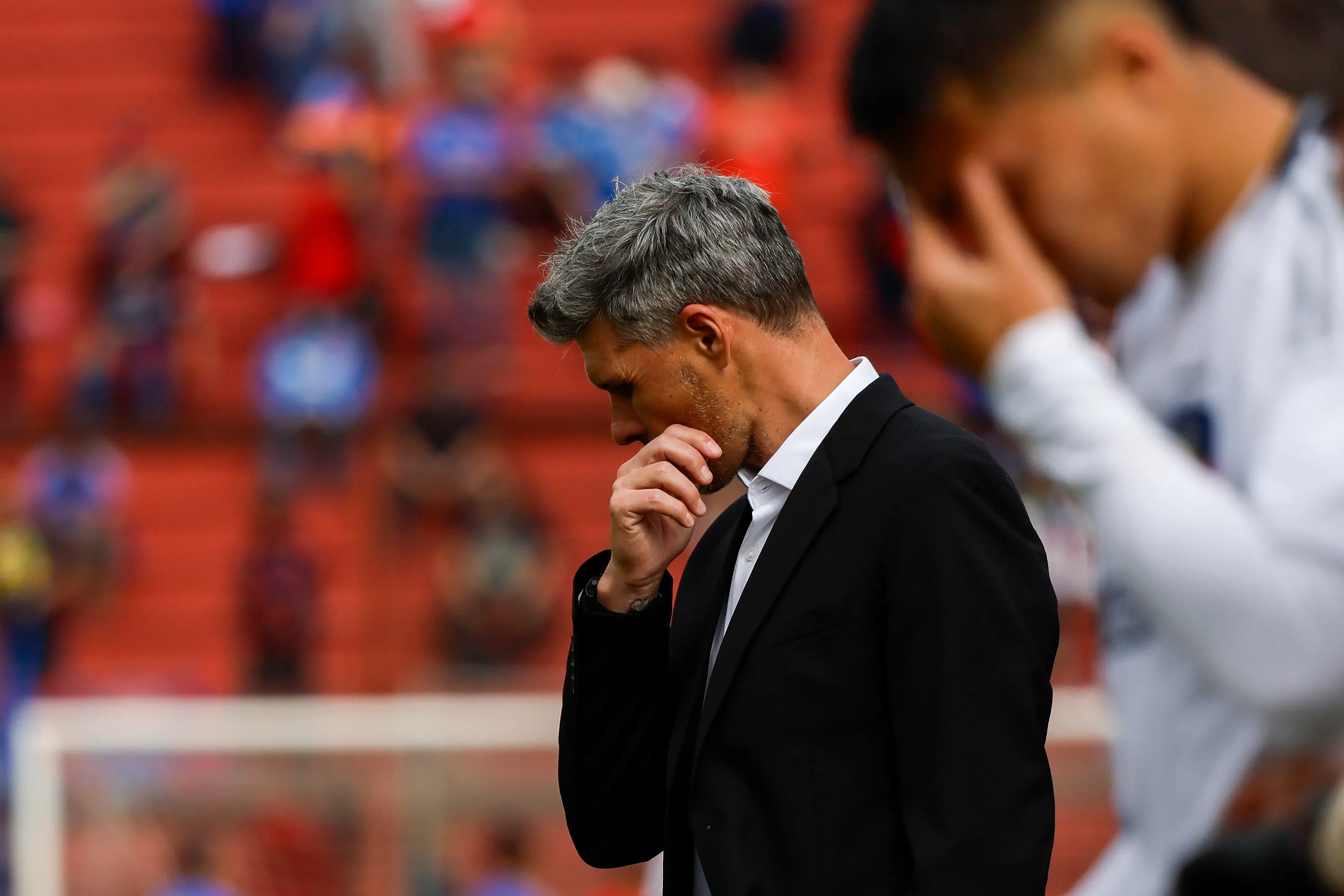 Fernando Ortiz sabe que su época en Colo Colo puede durar apenas un semestre, pero prefiere ser positivo. (Andres Pina/Photosport).