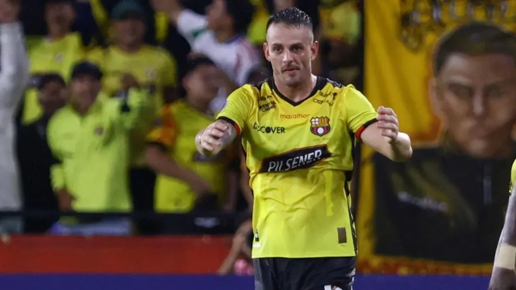 Octavio Rivero es figura de Barcelona, pero le buscan salida.