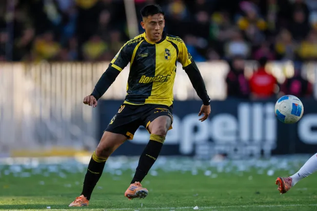 El jugador se alzó como una de las grandes figuras del campeonato/Photosport