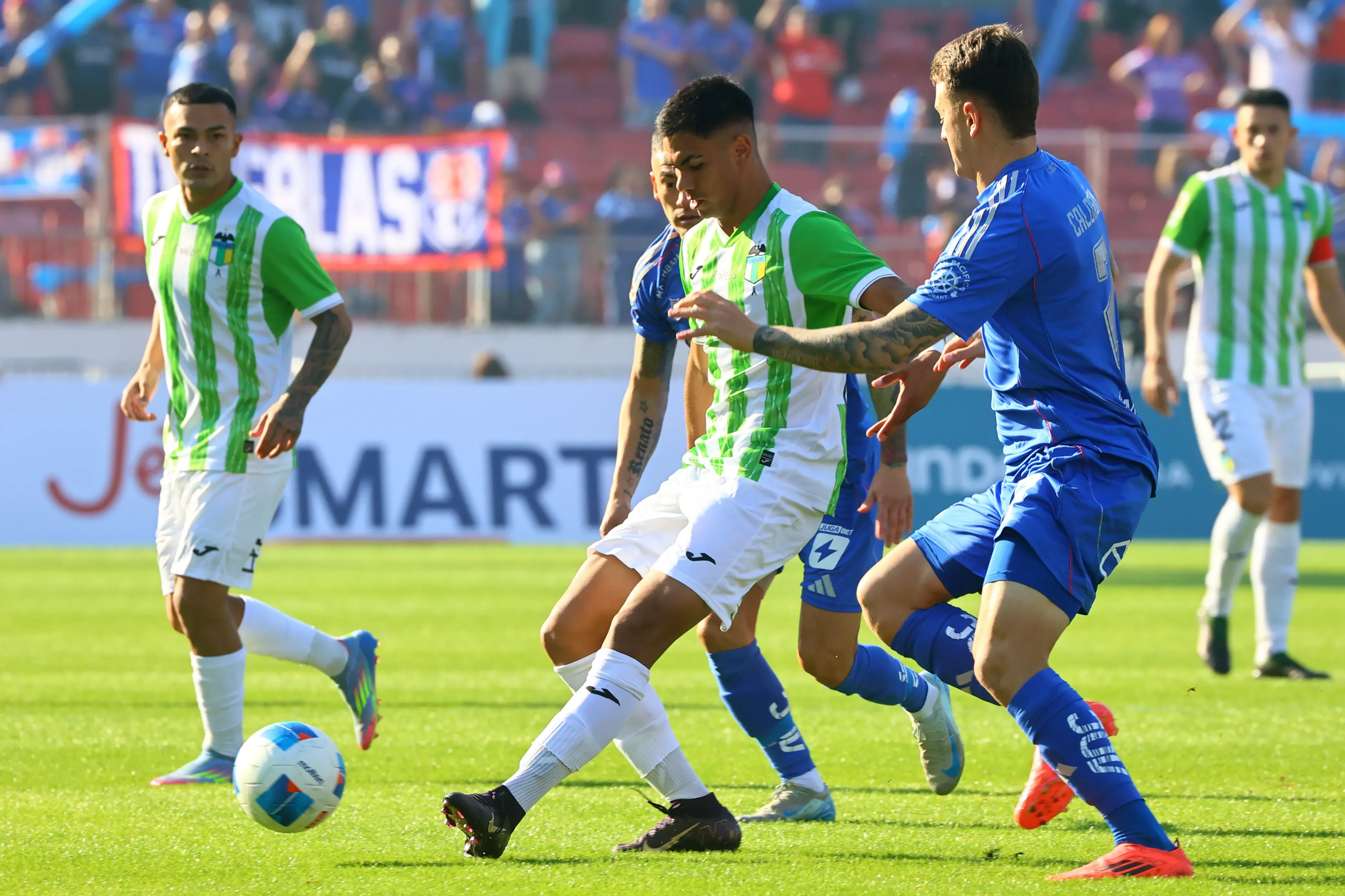 O’Higgins quiere recibir a los hinchas de la U, pero no está todo decidido. Foto: Photosport.