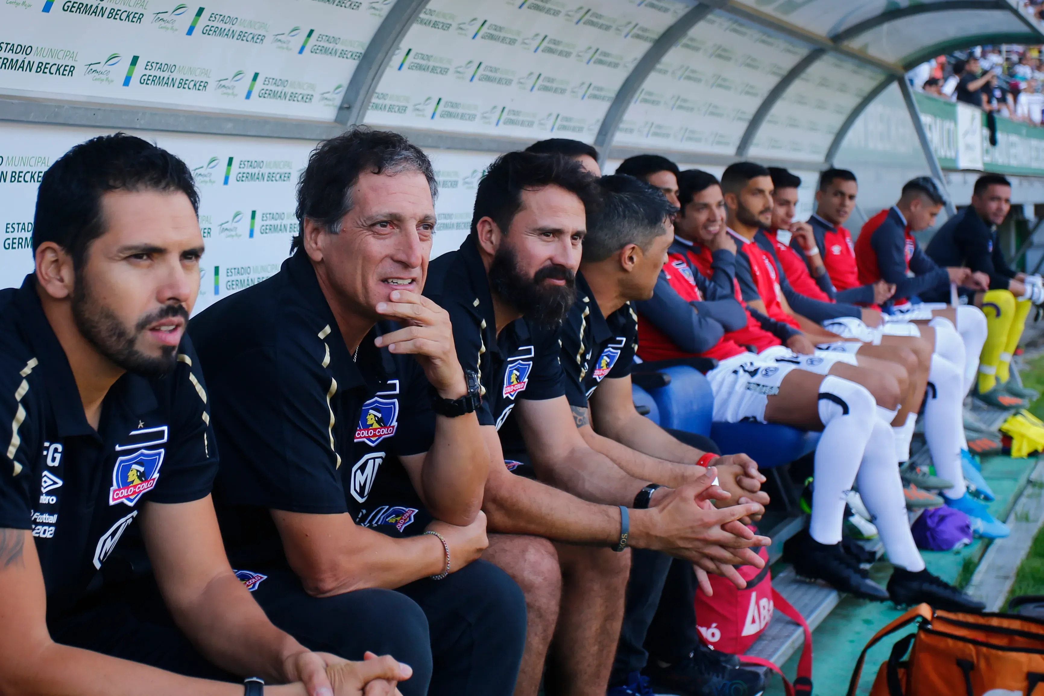 Fernando Gutiérrez, Mario Salas, Osvaldo Alegría y Javier Rodríguez, el cuerpo técnico del Comandante en Colo Colo. (Ramon Monroy/Photosport).