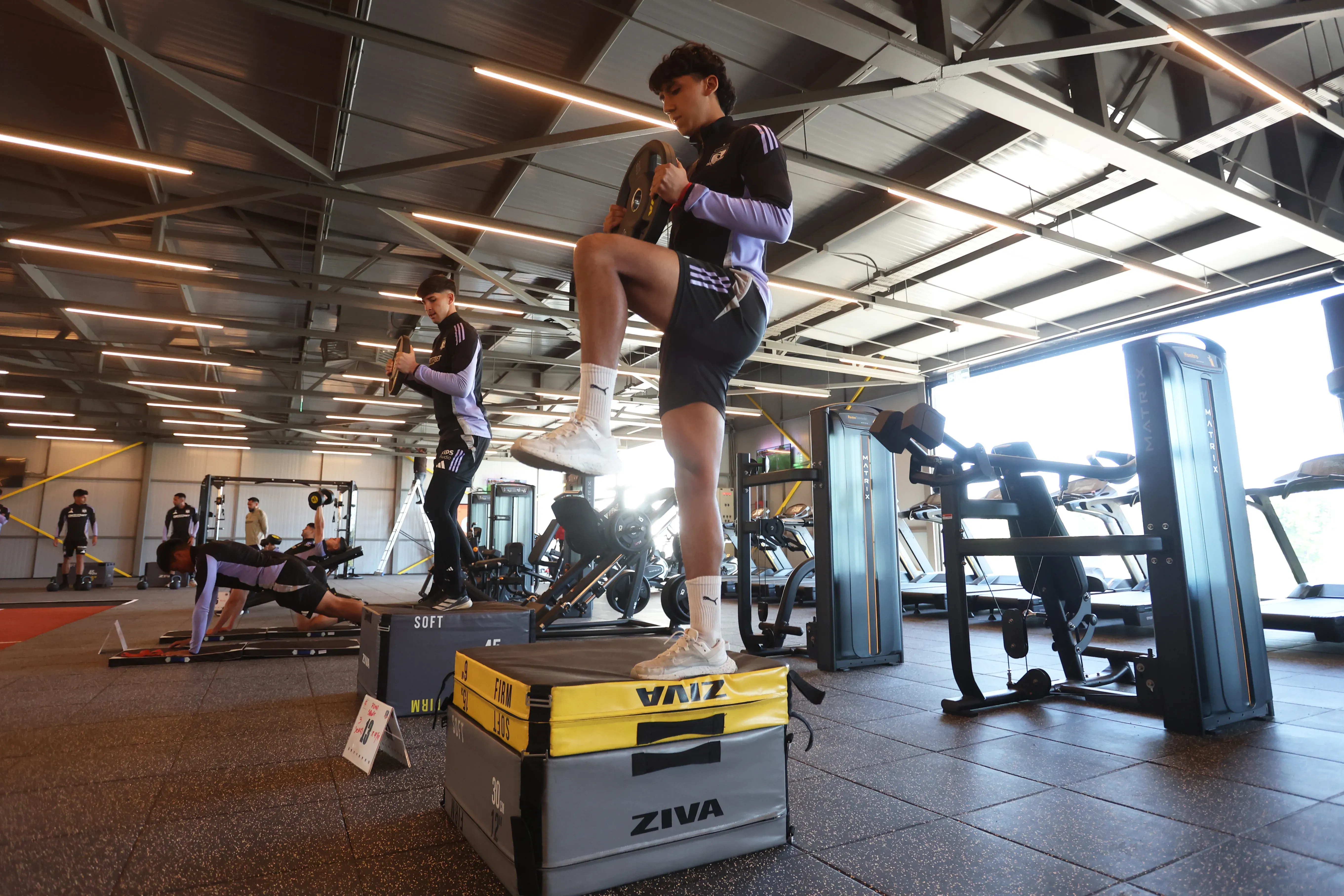 Colo Colo estrenó su nuevo gimnasio, el que será tanto para equipo masculino como femenino. Foto: Colo Colo.