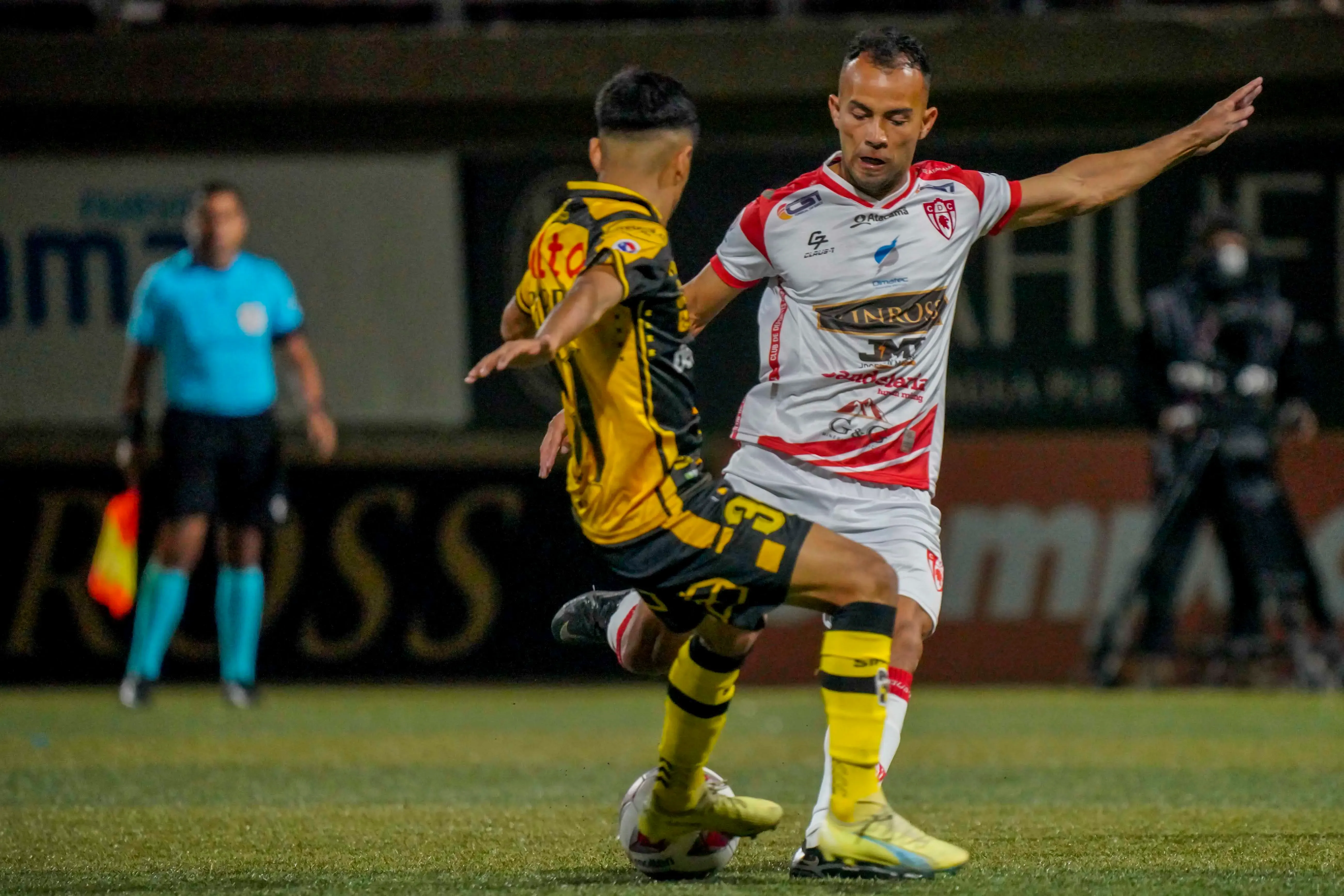 Reiner Castro jugó en Deportes Copiapó en la primera división del fútbol chileno. (Alex Fuentes/Photosport).