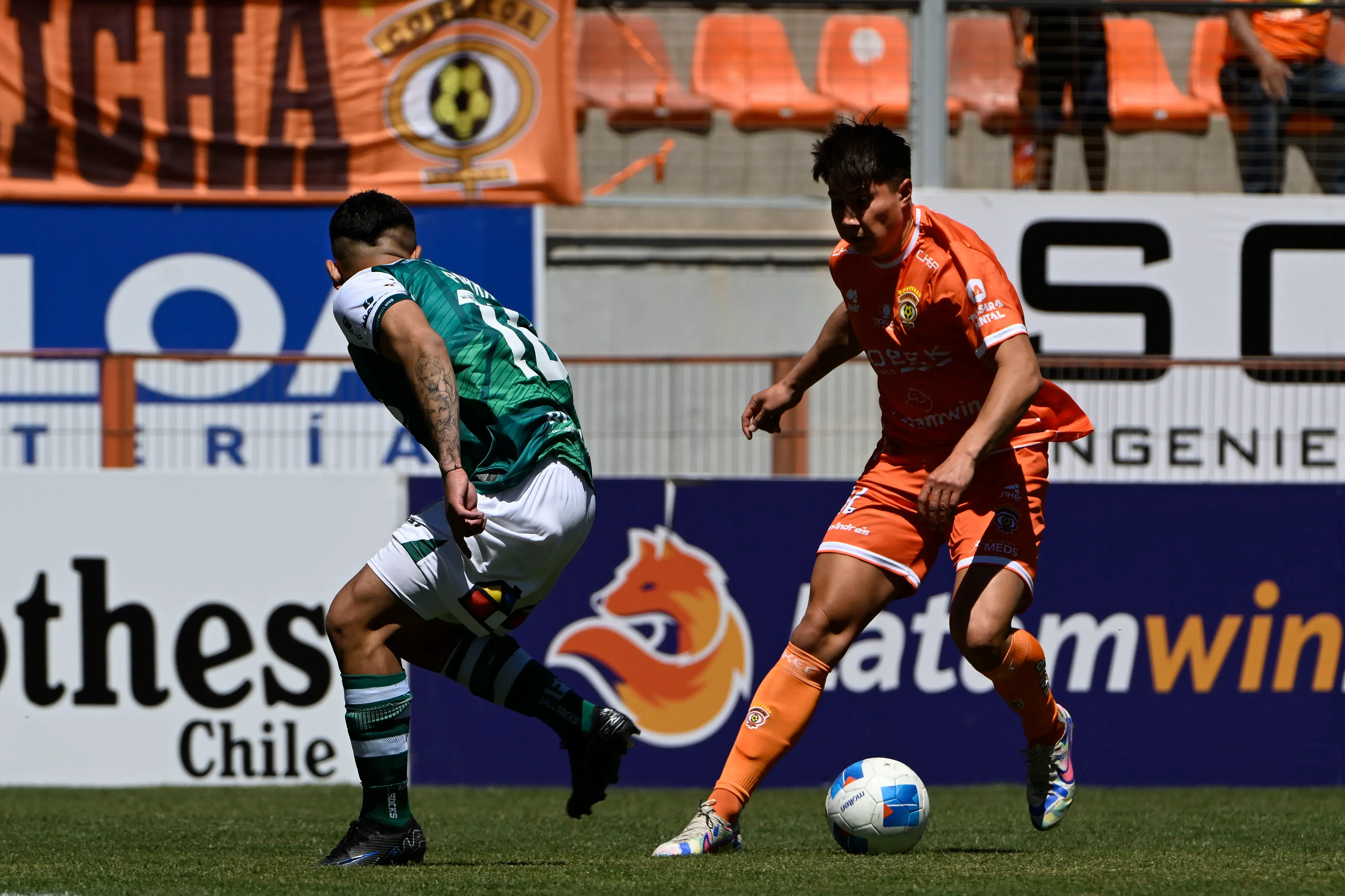 Aldrix Jara ya enfrentó a Santiago Wanderers este año con Cobreloa. (Pedro Tapia/Photosport).