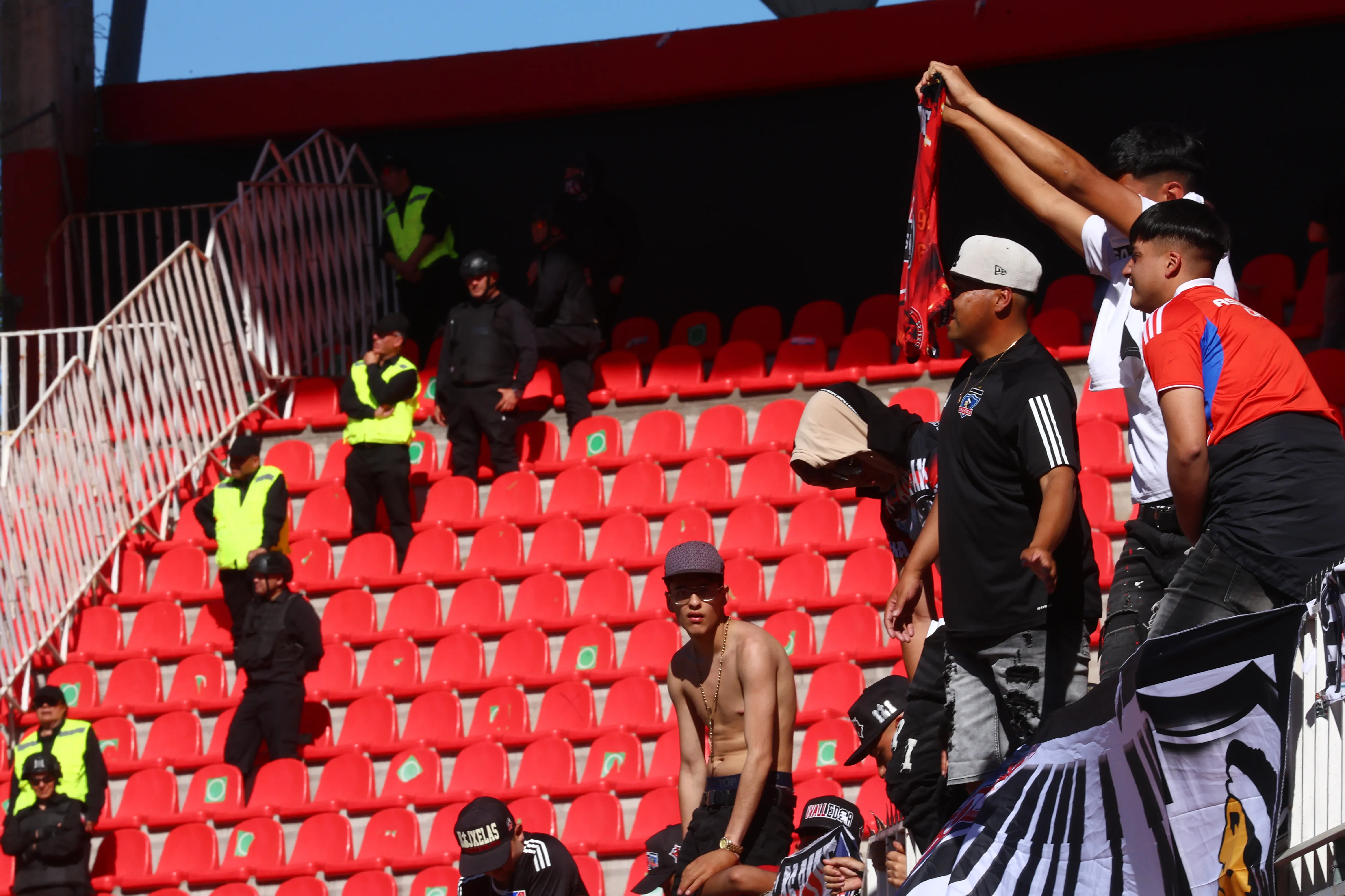 Ante Ñublense en Chillán fue apenas el segundo partido del año en que los hinchas de Colo Colo pudieron asistir como visitantes. | Foto: Photosport.