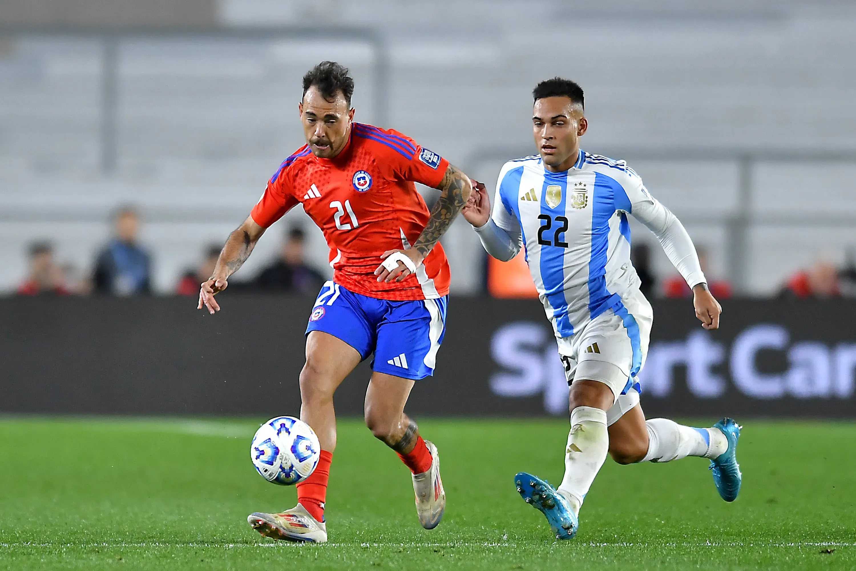Matías Catalán jugando en la selección chilena. (Photo by Marcelo Endelli/Getty Images)
