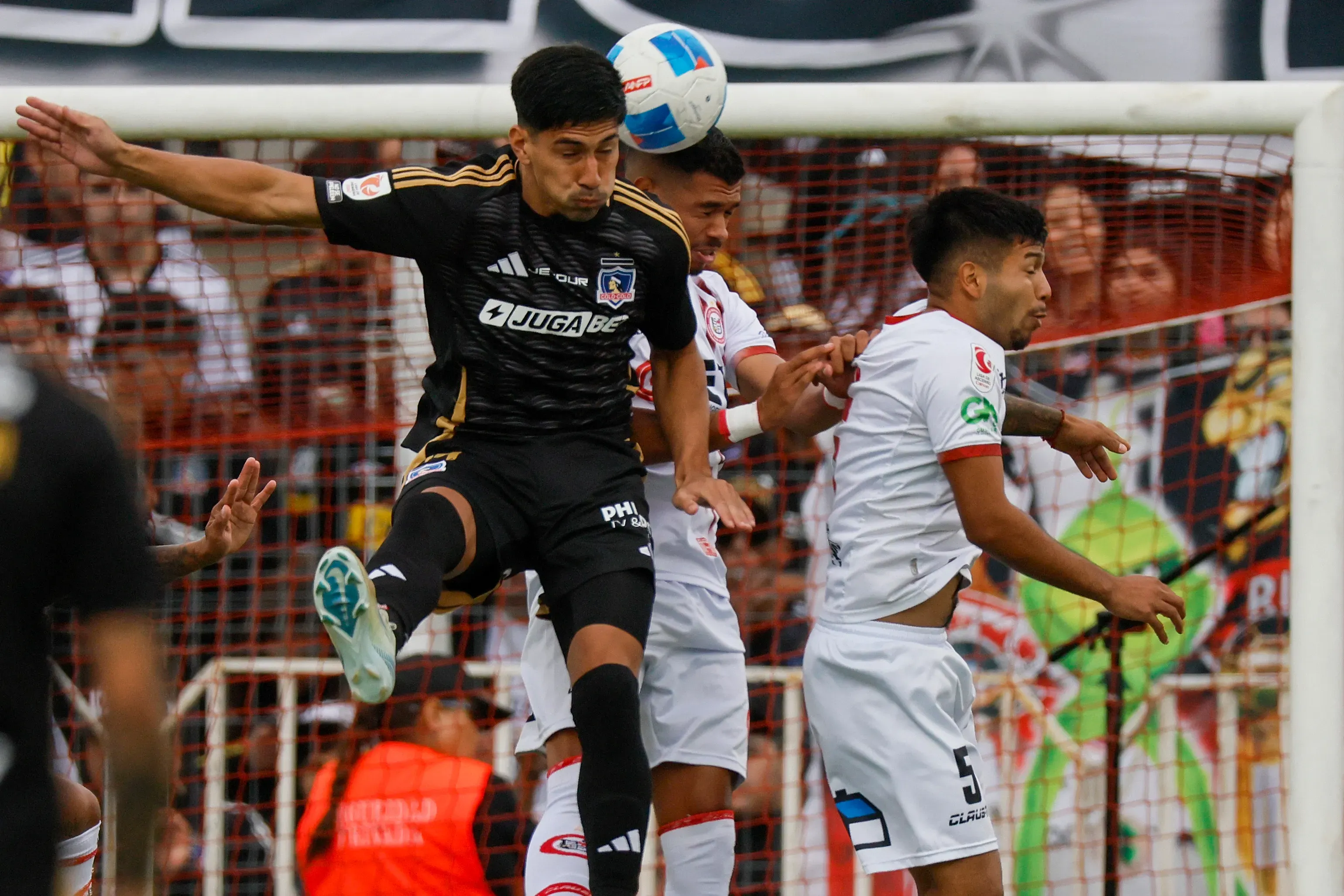 Salomón Rodríguez le está dando un nuevo dolor de cabeza a Colo Colo. | Foto: Photosport.