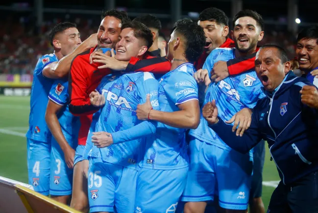 San Marcos de Arica festejó por partida doble en el Fiscal de Talca, hoy llamado Iván Azócar Bernales. (Jose Robles/Photosport).