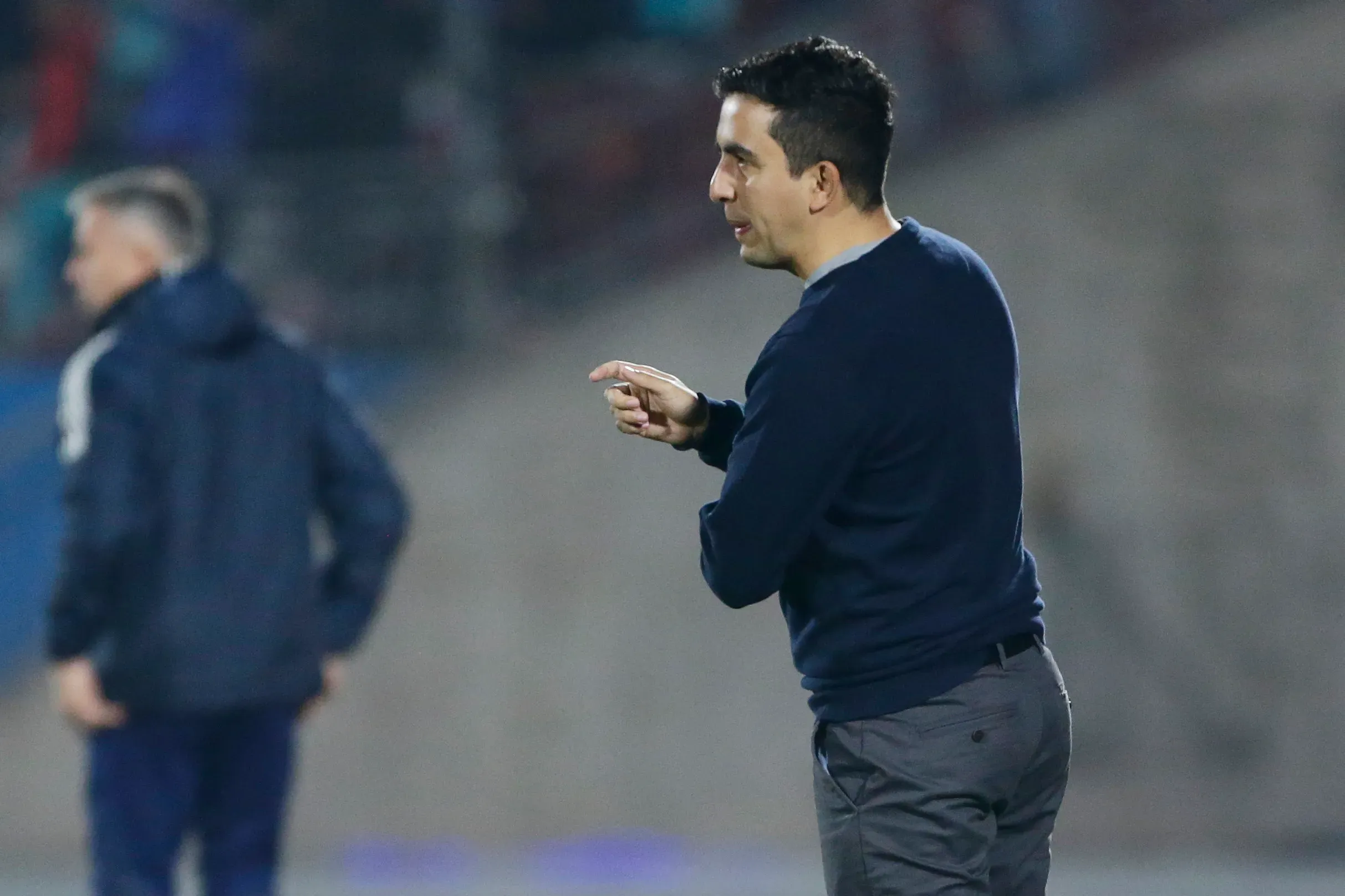 Fabián Marzuca como DT de San Antonio Unido. (Marcelo Hernandez/Photosport).