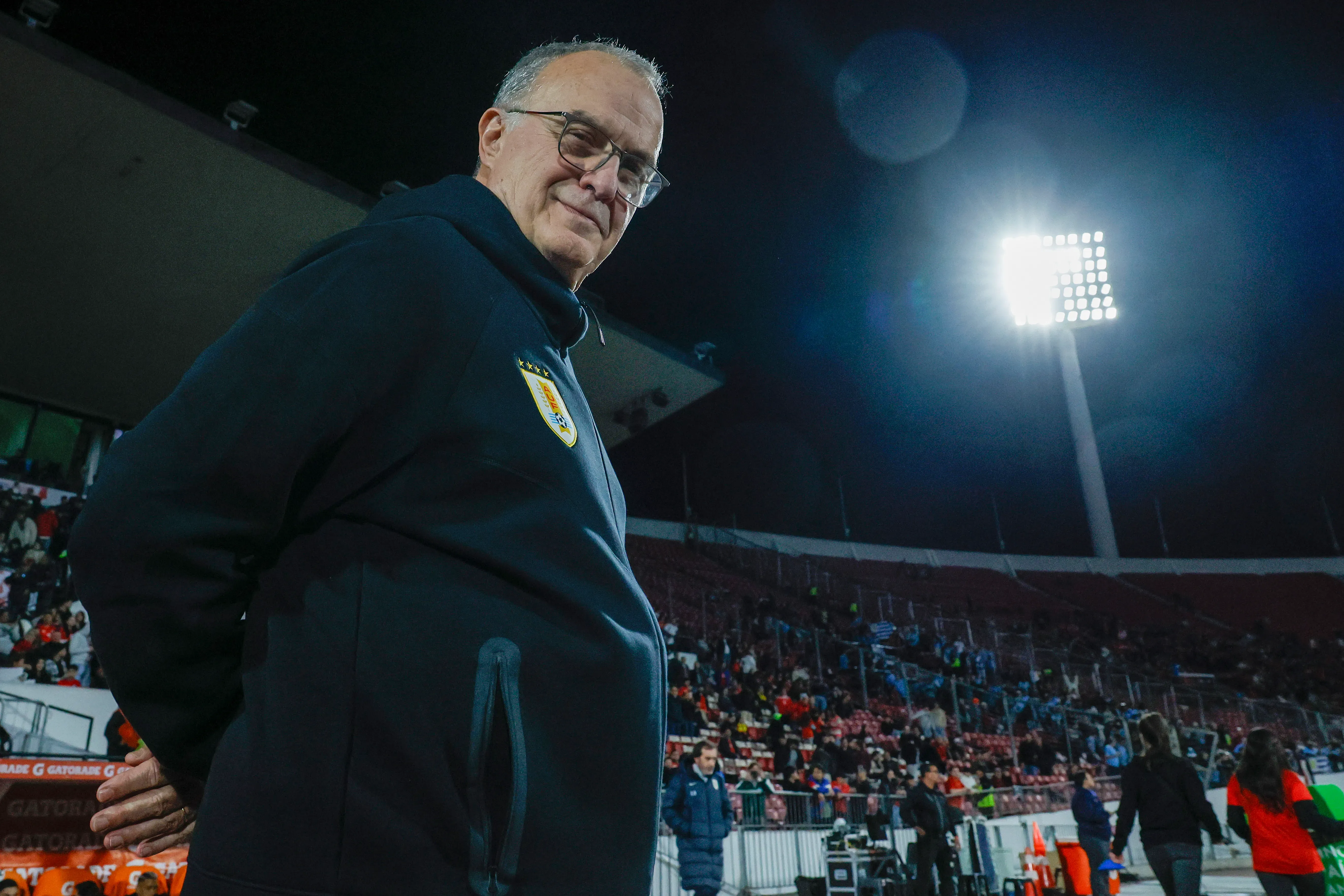 Marcelo Bielsa puede dejar esta jornada la selección de Uruguay. Foto: Andrés Pina/Photosport