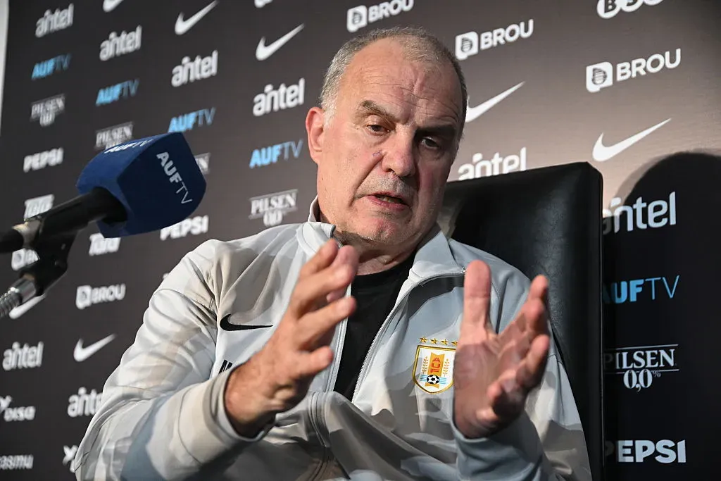 Marcelo Bielsa habló de todo en una conferencia de prensa en Uruguay | Getty Images
