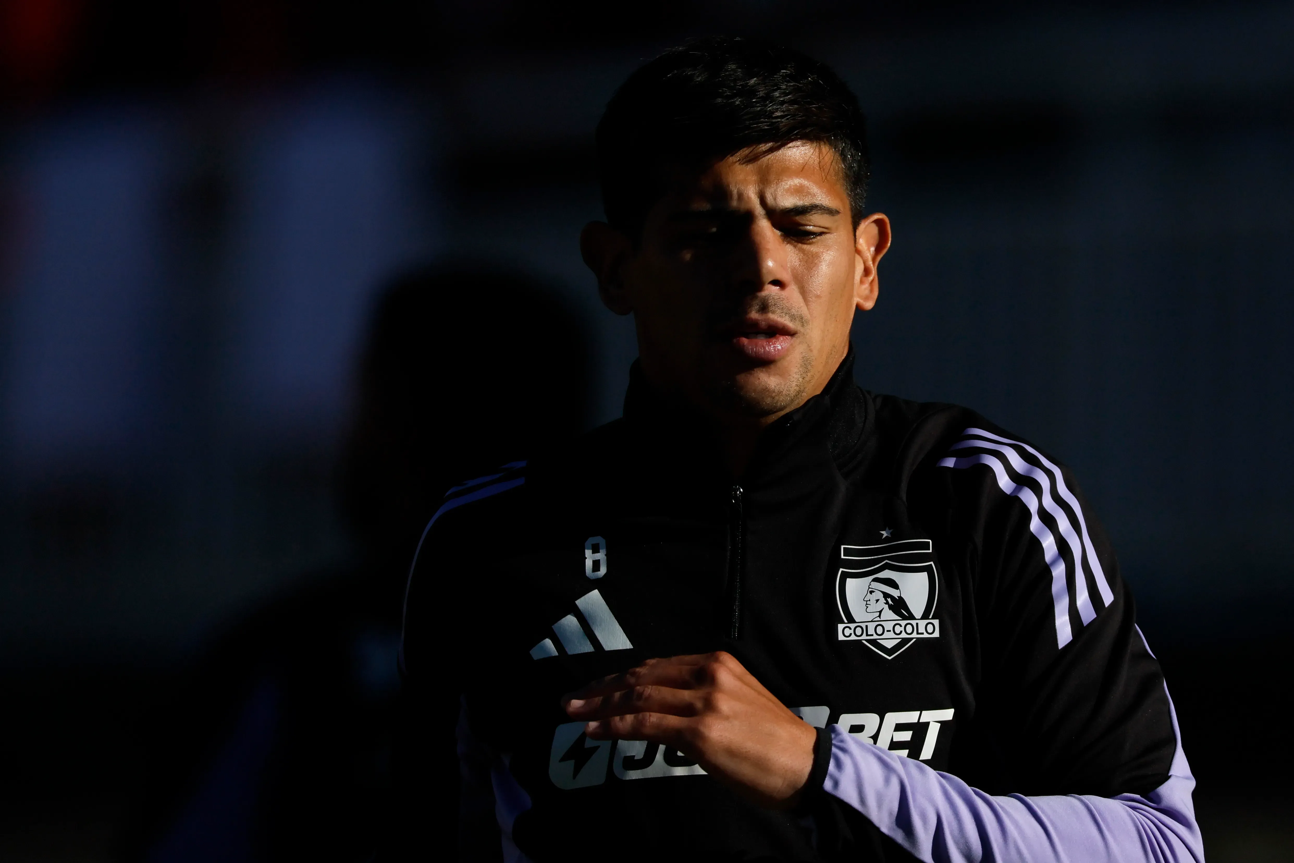 Esteban Pavez vivirá un día clave este domingo en Colo Colo | Photosport
