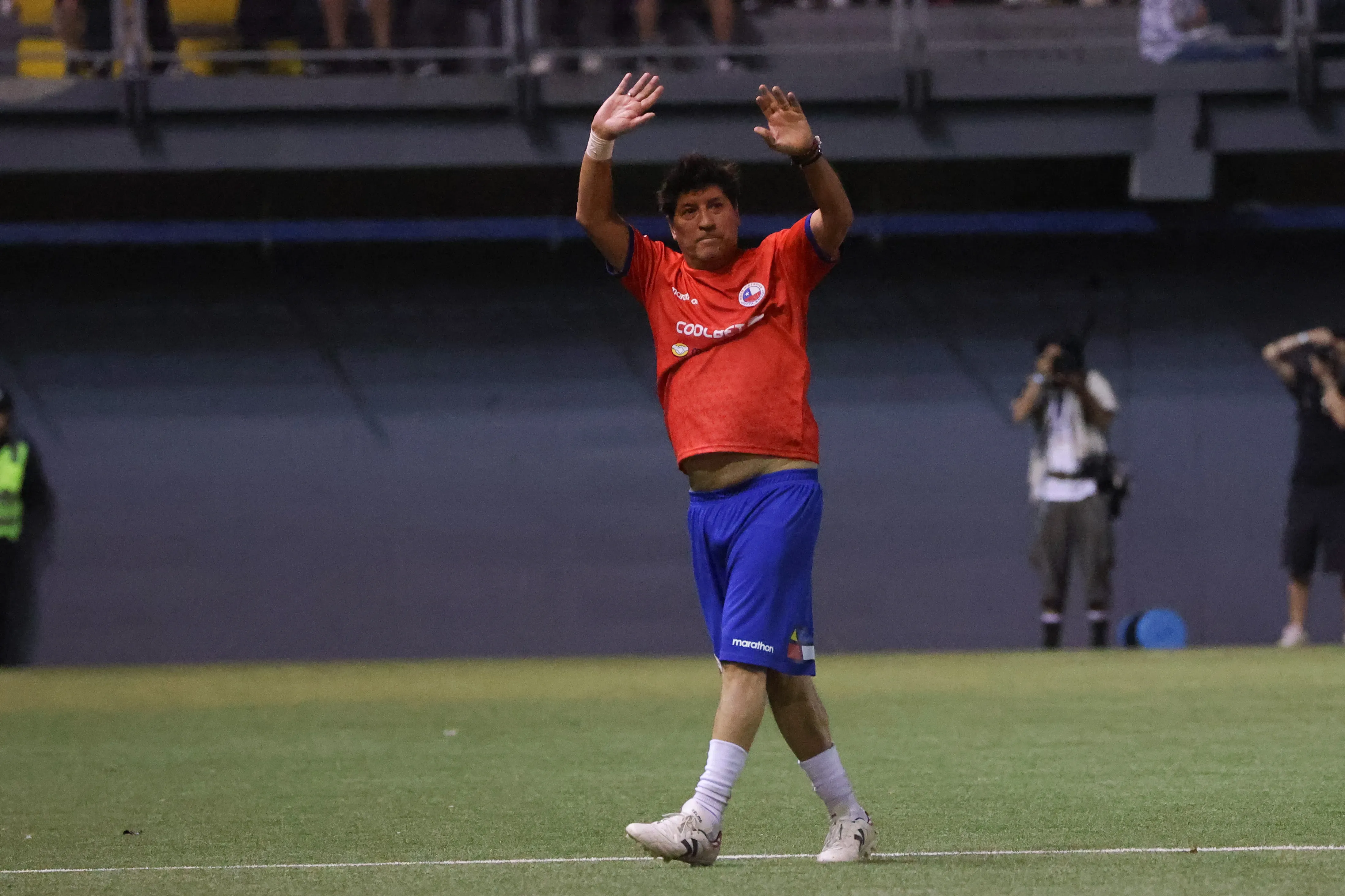 Zamorano en el duelo amistoso /Photosport