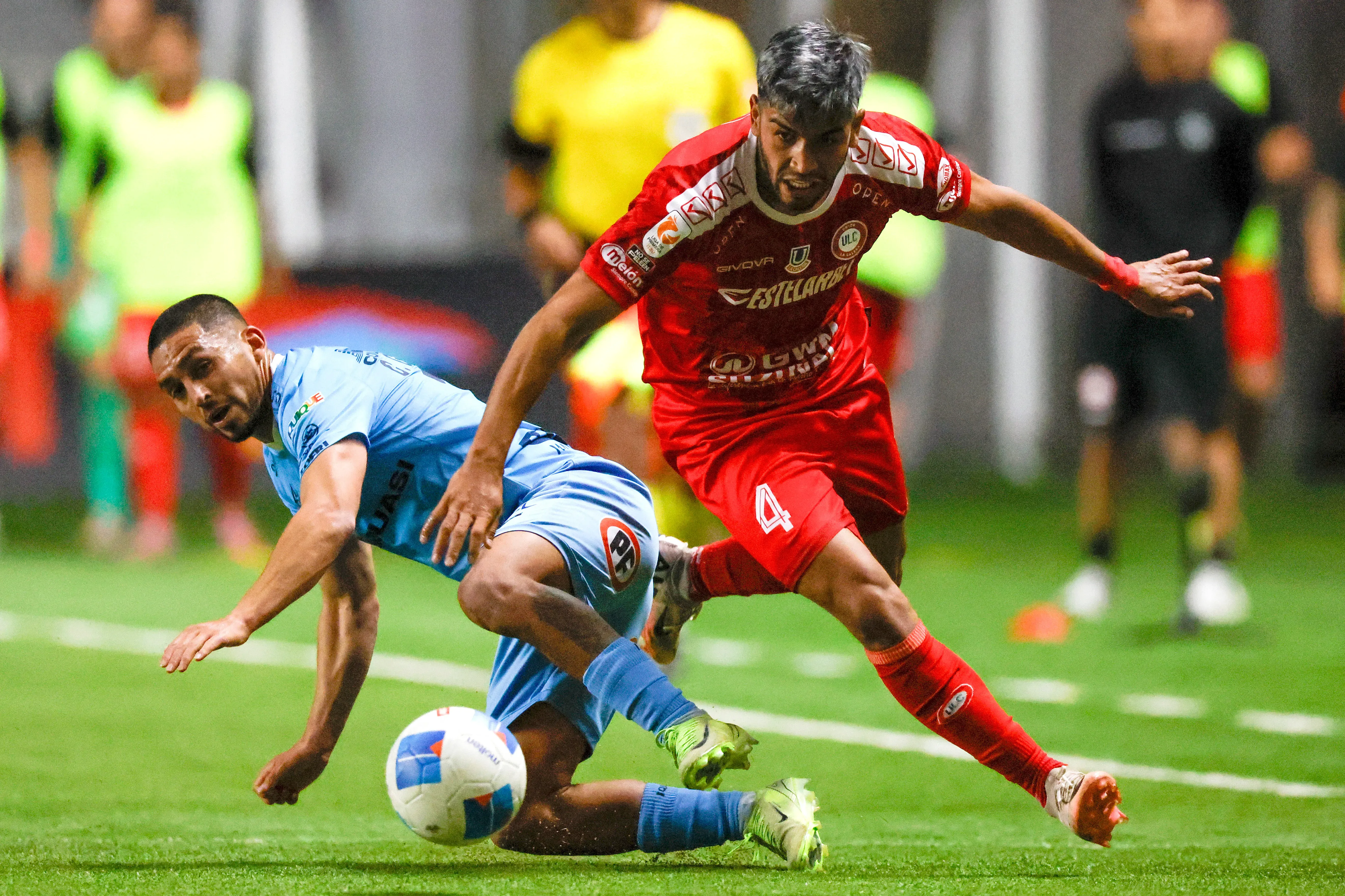 Diego Ulloa está en la carpeta de Colo Colo para el próximo mercado de fichajes. | Foto: Photosport.