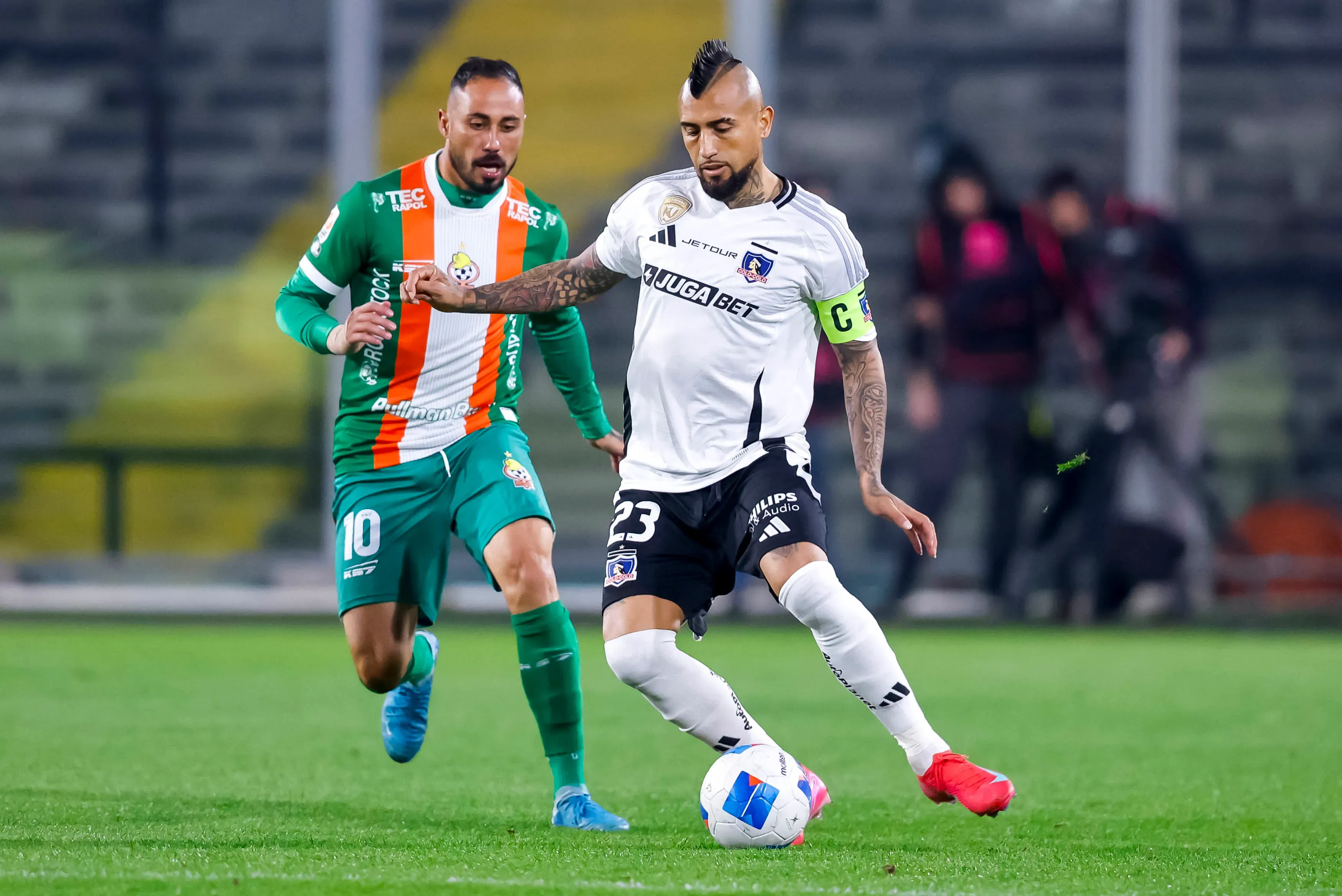 Colo Colo y Cobresal iban a jugar a las 20:00 horas, pero las autoridades pidieron cambios. Foto: Photosport.