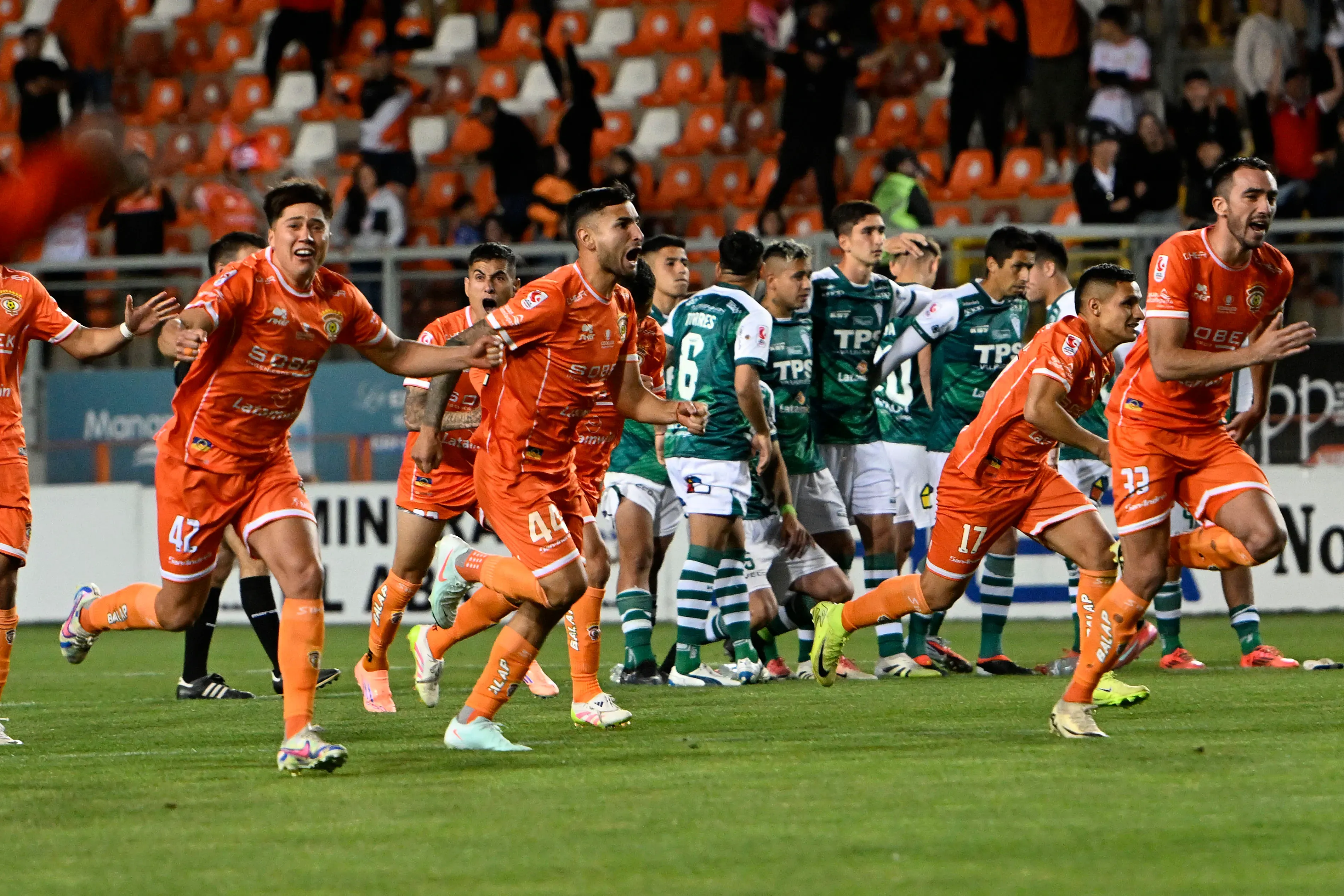 Cobreloa venció por penales a Santiago Wanderers | Photosport