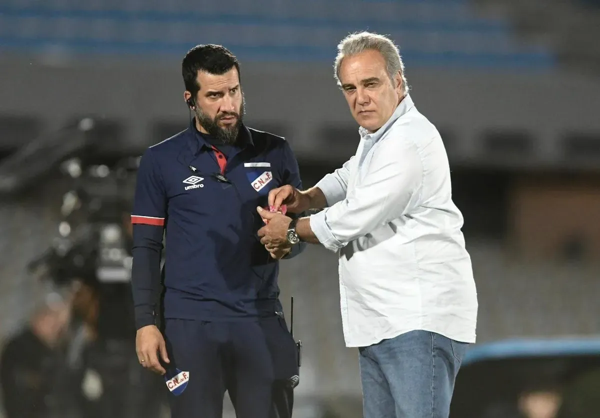 Mauricio Victorino junto a Martín Lasarte en Nacional. Imagen: Archivo