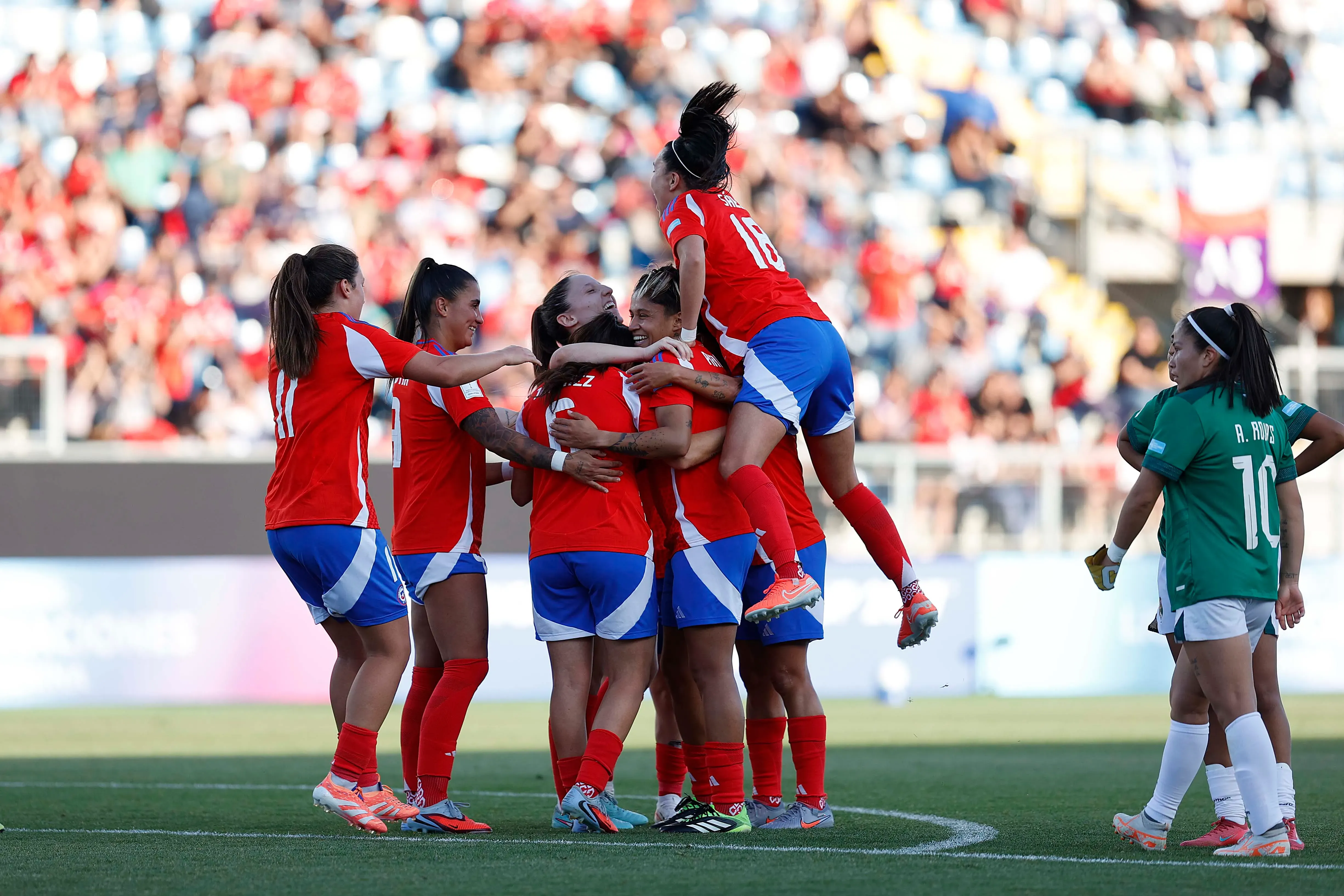 La Roja femenina vuelve a la cancha | Carlos Parra/FFCh